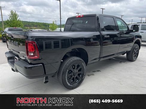 New 2026 RAM 3500 Big Horn AWD/4WD image 19