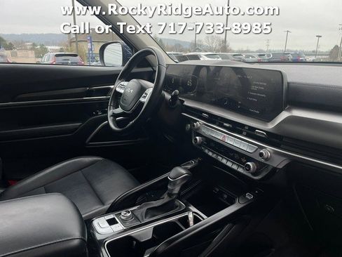 Used 2025 Kia Telluride S image 10
