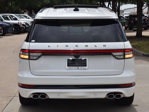 New 2026 Lincoln Aviator Black Label w/ Jet Appearance Package AWD/4WD image 8