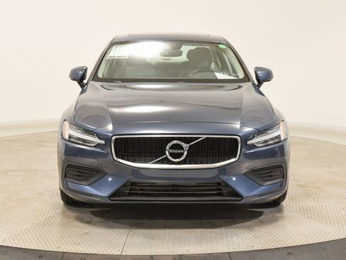 Used 2020 Volvo S60 T6 Momentum w/ Protection Package Premier image 8