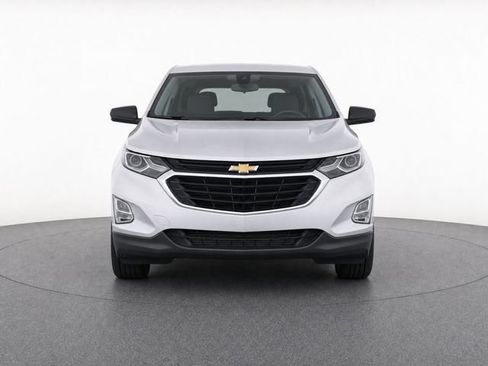 Used 2021 Chevrolet Equinox LS w/ LS Convenience Package AWD/4WD image 4