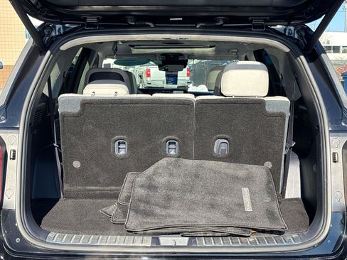 Used 2025 Hyundai Palisade Calligraphy image 11