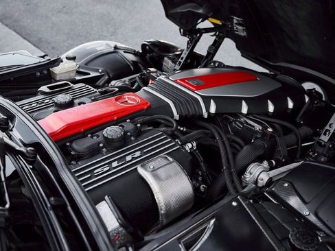 Used 2006 Mercedes-Benz SLR image 19