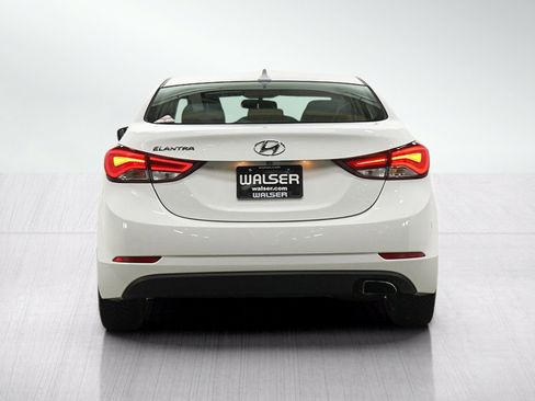 Used 2015 Hyundai Elantra Sport FWD image 5