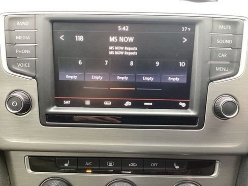 Used 2016 Volkswagen Golf SE w/ Lighting Package image 22