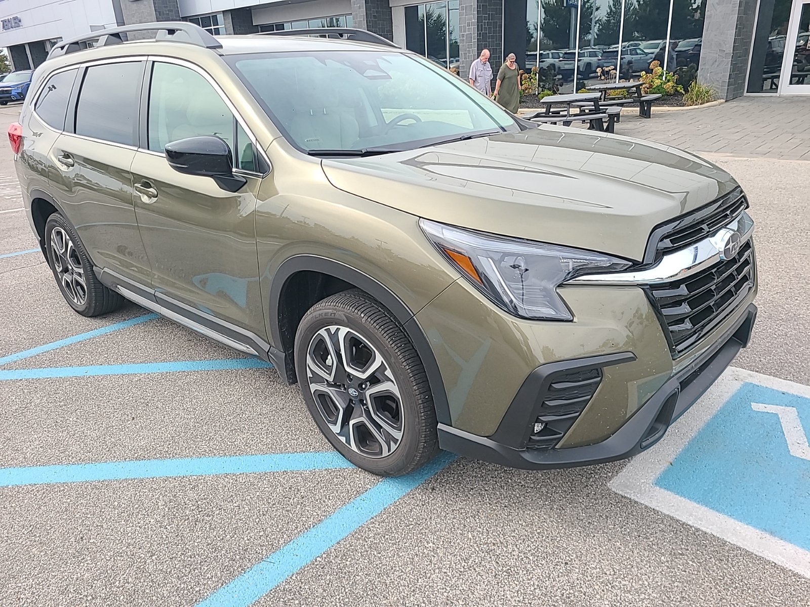 Used 2024 Subaru Ascent Limited AWD/4WD image 8