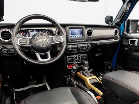 Used 2019 Jeep Wrangler Rubicon w/ Safety Group AWD/4WD image 39