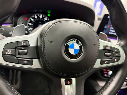 Used 2018 BMW M550i xDrive w/ Driving Assistance Package image 18