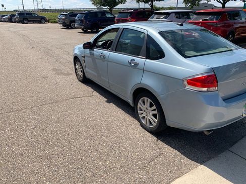 Used 2009 Ford Focus SEL FWD image 5