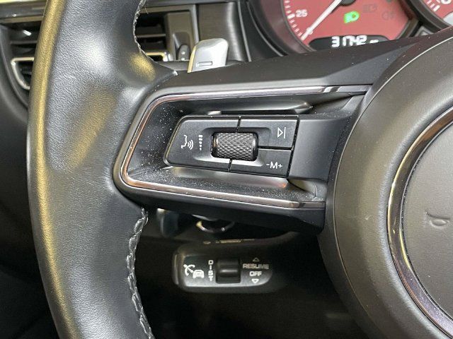 Certified 2023 Porsche Macan GTS AWD/4WD image 40