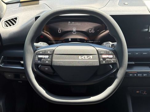 New 2026 Kia K4 FWD image 31