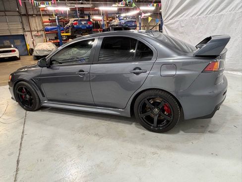 Used 2010 Mitsubishi Lancer Evolution SE image 7