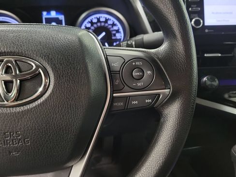 Used 2022 Toyota Camry LE FWD image 25