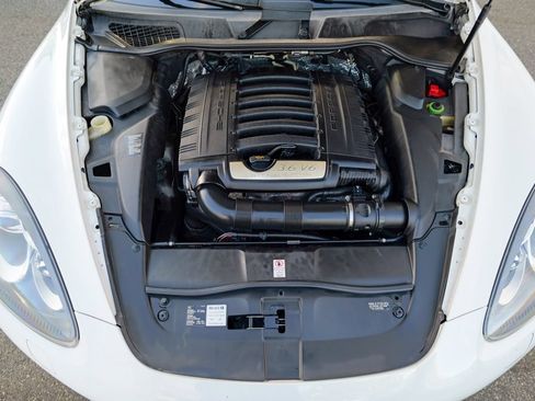 Used 2013 Porsche Cayenne AWD/4WD image 60
