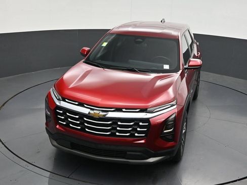 Used 2025 Chevrolet Equinox LT FWD image 23