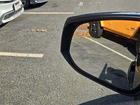 Used 2024 Toyota RAV4 SE image 23