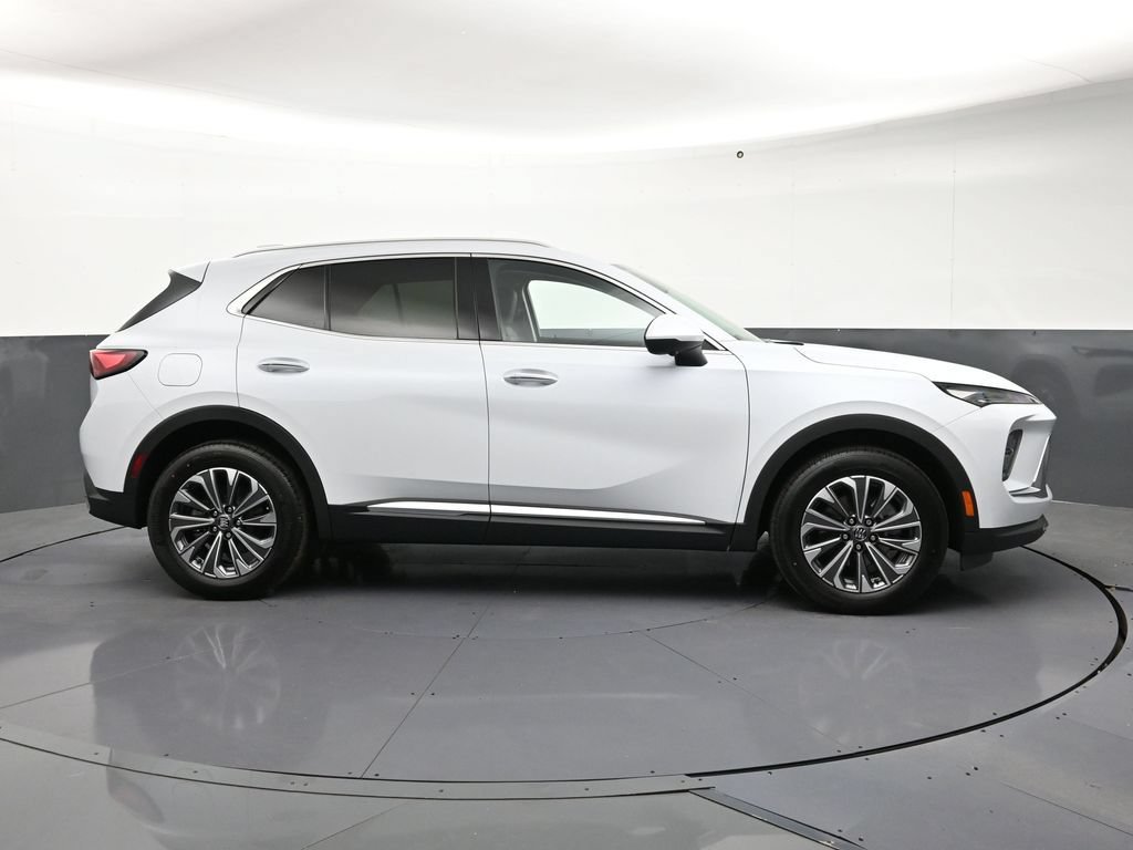 Certified 2026 Buick Envision Preferred AWD/4WD image 2