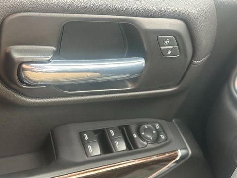 Used 2021 GMC Sierra 1500 Elevation image 32