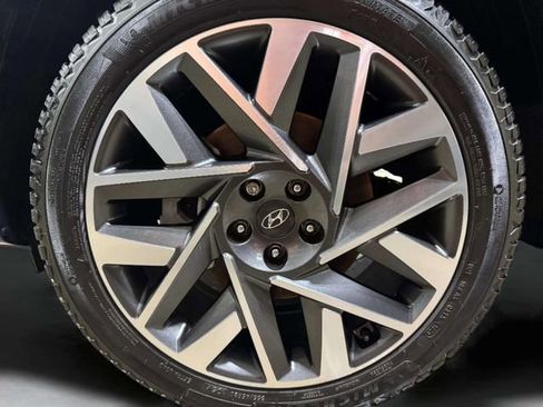 Used 2022 Hyundai Santa Fe Calligraphy image 32