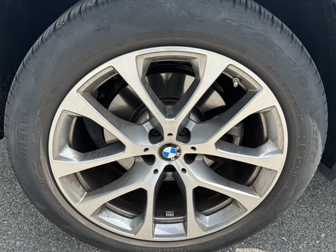 Used 2024 BMW X5 xDrive40i w/ Premium Package AWD/4WD image 14