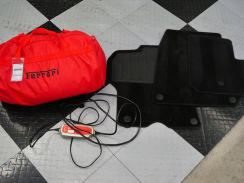 Used 2017 Ferrari GTC4Lusso image 47