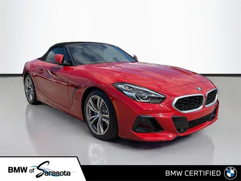 Certified 2025 BMW Z4 sDrive30i image 1