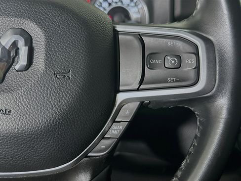 Used 2022 RAM 1500 Big Horn AWD/4WD image 16