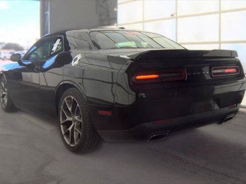 Used 2022 Dodge Challenger GT RWD image 11
