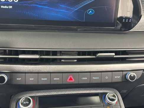 Used 2024 Hyundai Palisade Limited image 29