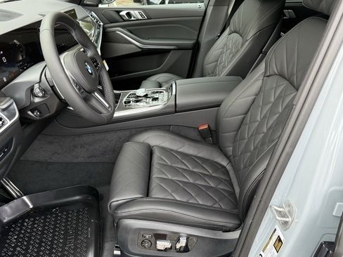 New 2026 BMW X5 M60i w/ Executive Package image 19