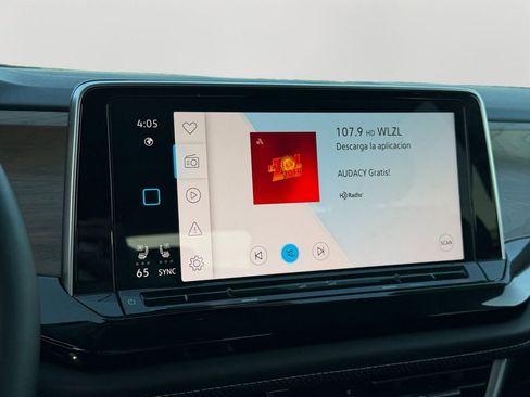 Used 2024 Volkswagen Atlas SE image 18