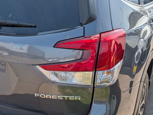 Used 2020 Subaru Forester Premium AWD/4WD image 17