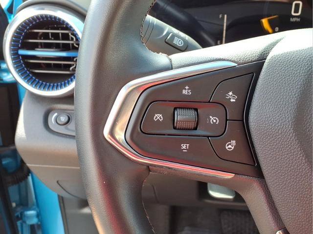 Used 2025 Chevrolet Trax LT w/ Driver Confidence Package FWD image 16