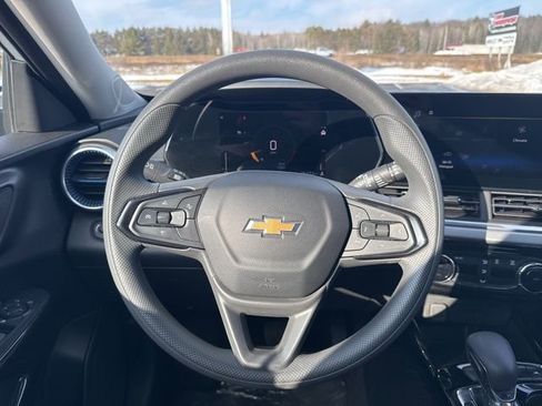 Used 2024 Chevrolet Trax LT image 16