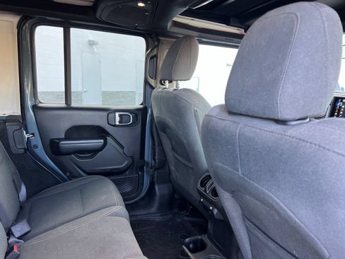 Used 2024 Jeep Wrangler Unlimited Sport AWD/4WD image 21