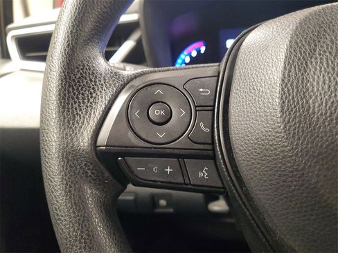 Used 2022 Toyota Corolla LE image 20