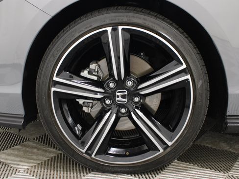 Used 2025 Honda Accord Sport image 34