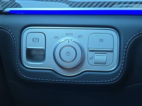 New 2026 Mercedes-Benz GLE 63 AMG S image 27