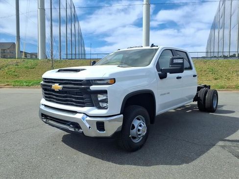 New 2026 Chevrolet Silverado 3500 W/T w/ WT Convenience Package image 31