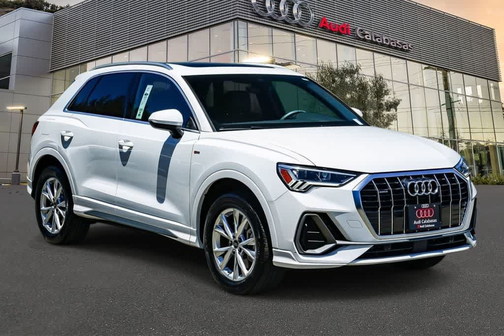 Used 2023 Audi Q3 2.0T Premium AWD/4WD image 5