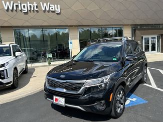 Used 2021 Kia Seltos EX image 1