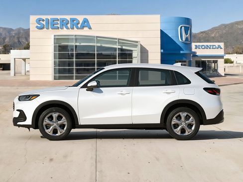 New 2027 Honda HR-V LX image 2