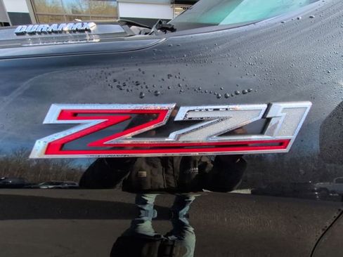 Used 2023 Chevrolet Silverado 1500 RST w/ Z71 Off-Road Package image 31