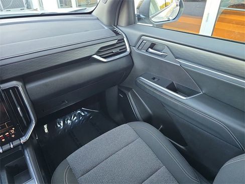 Certified 2025 GMC Acadia Elevation image 14