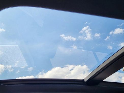 Certified 2025 Mercedes-Benz GLC 300 4MATIC image 22