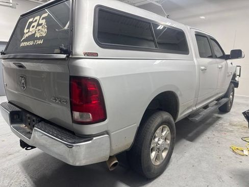 Used 2017 RAM 2500 SLT AWD/4WD image 5