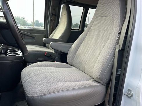 Used 2019 Chevrolet Express 3500 LT w/ LT Preferred Equipment Group image 30