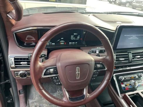 Used 2019 Lincoln Navigator Black Label image 9