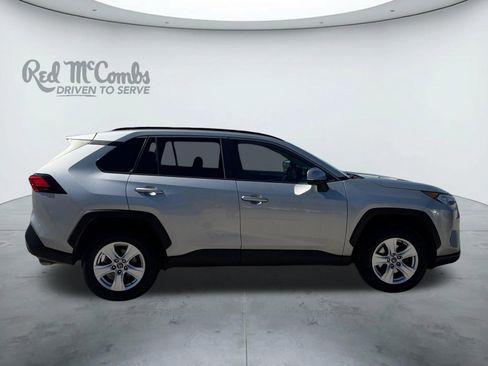 Used 2021 Toyota RAV4 XLE image 6