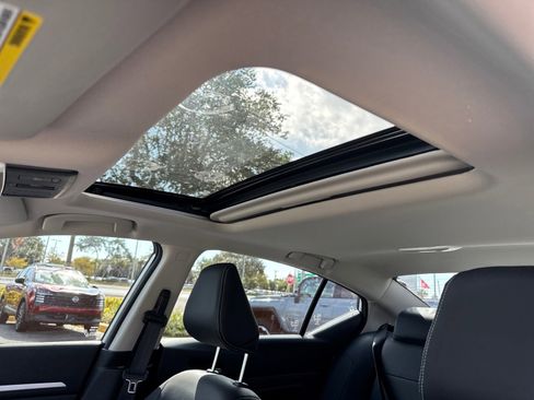 New 2025 Nissan Altima 2.5 SL image 24